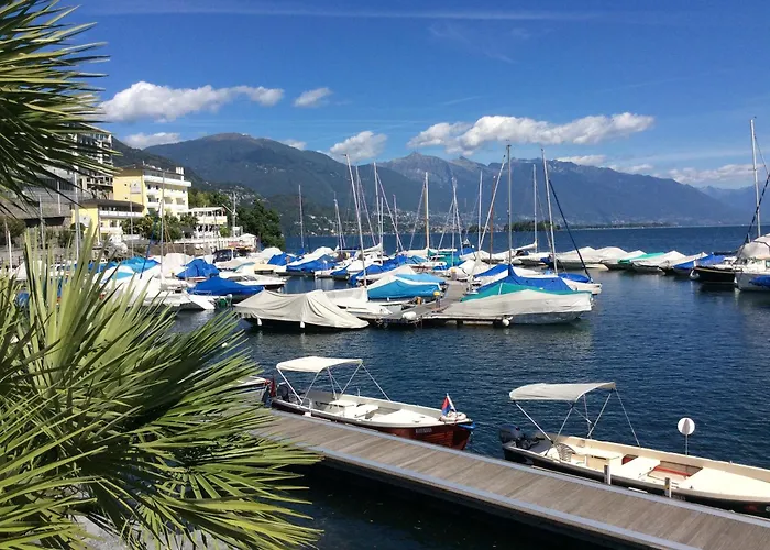 Moira By Fewotessin شقة